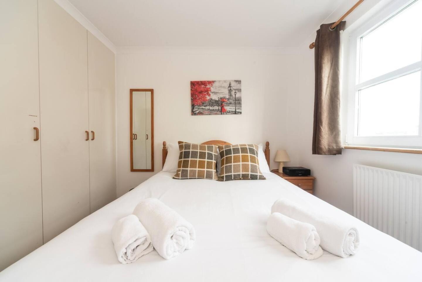 Sunny Maisonette With Views Over Canary Wharf, 伦敦 外观 照片