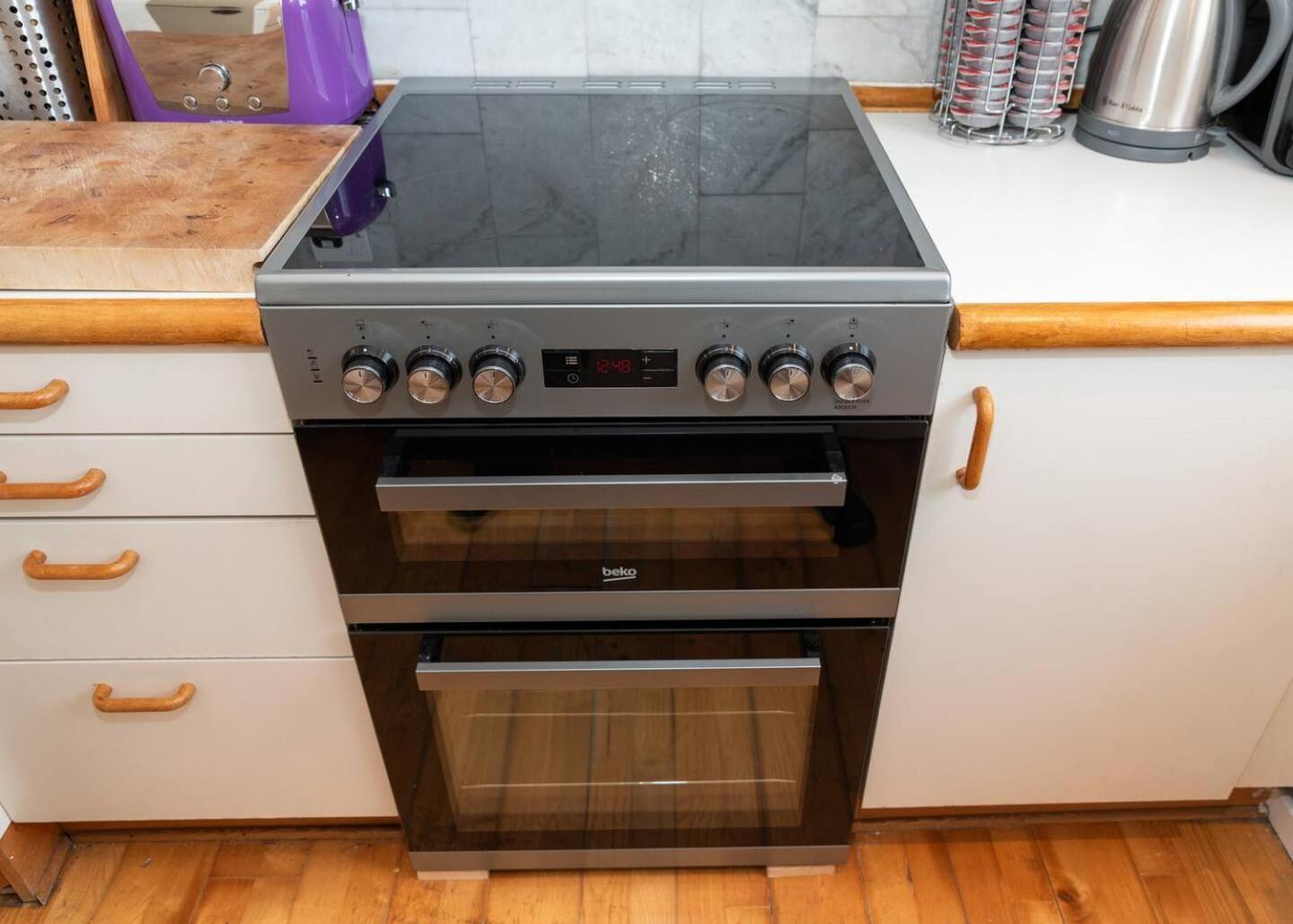 Sunny Maisonette With Views Over Canary Wharf, 伦敦 外观 照片