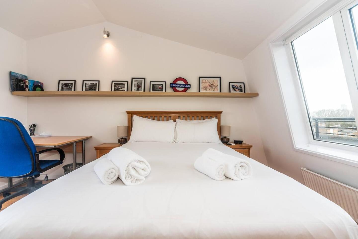 Sunny Maisonette With Views Over Canary Wharf, 伦敦 外观 照片