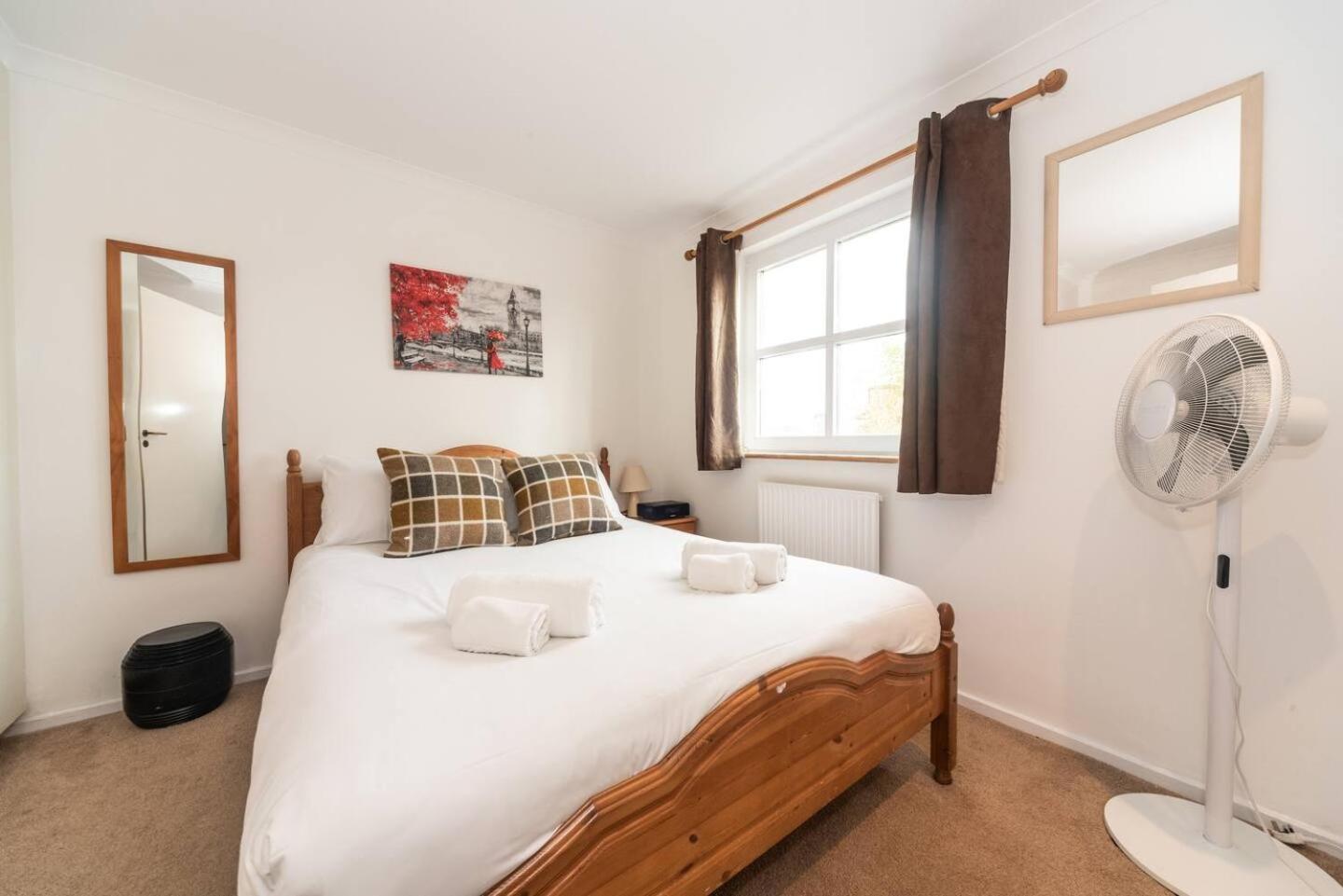 Sunny Maisonette With Views Over Canary Wharf, 伦敦 外观 照片