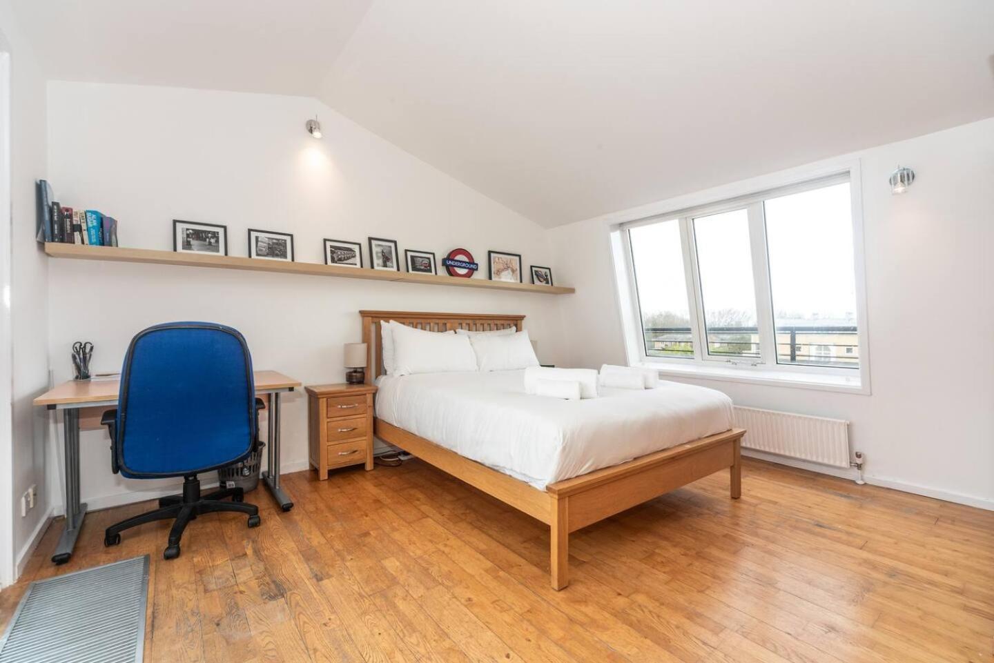 Sunny Maisonette With Views Over Canary Wharf, 伦敦 外观 照片