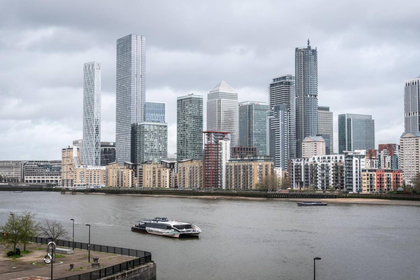 Sunny Maisonette With Views Over Canary Wharf, 伦敦 外观 照片