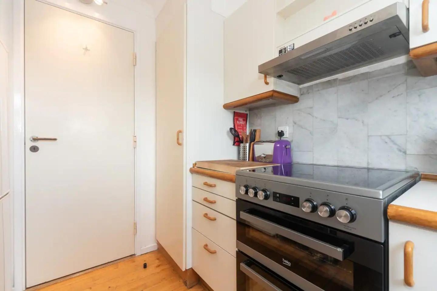 Sunny Maisonette With Views Over Canary Wharf, 伦敦 外观 照片