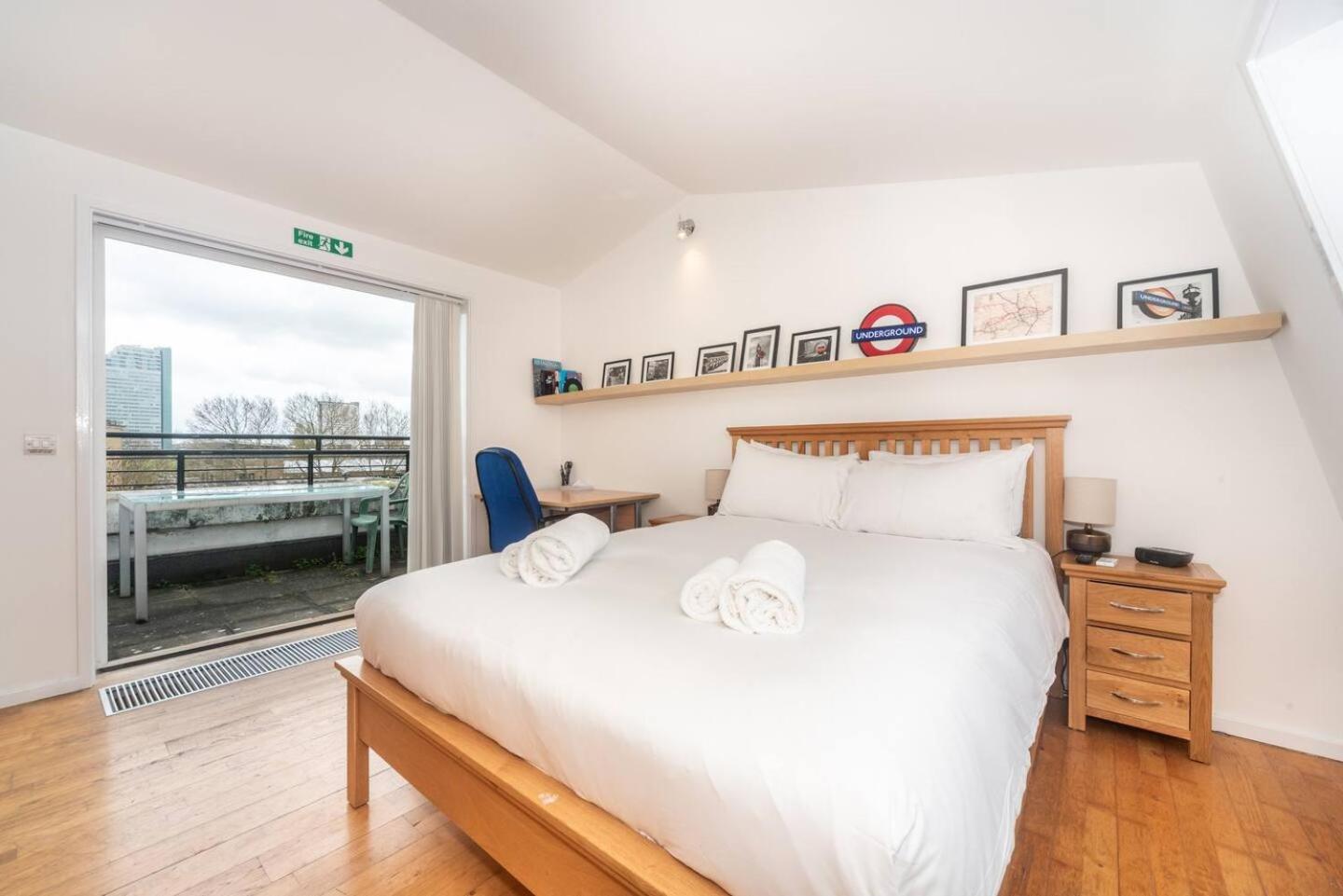 Sunny Maisonette With Views Over Canary Wharf, 伦敦 外观 照片